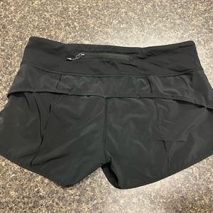 Lululemon Speed up Short 2.5 size 4